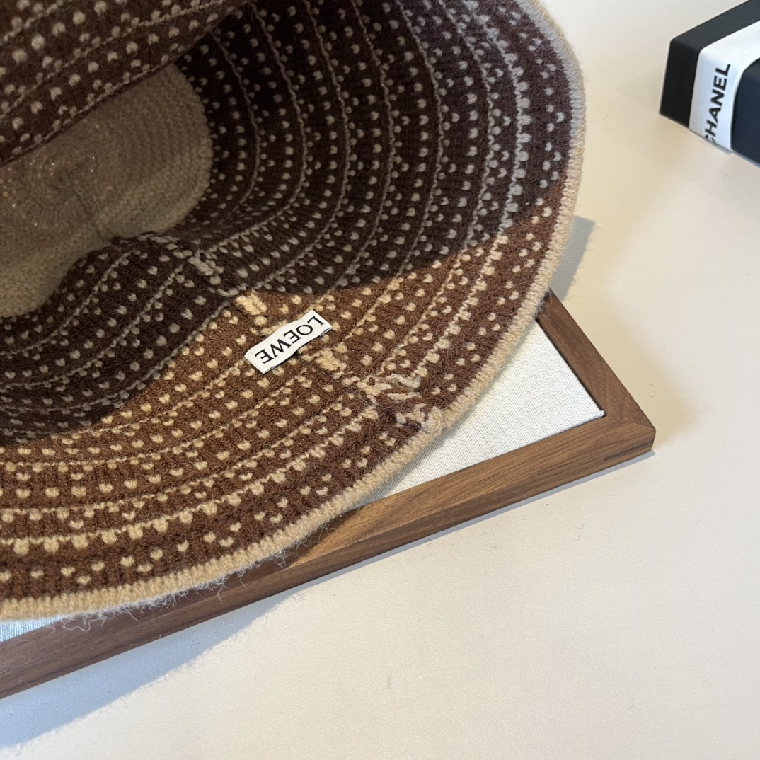 🆕

罗意威新款渔夫帽，头围57cm