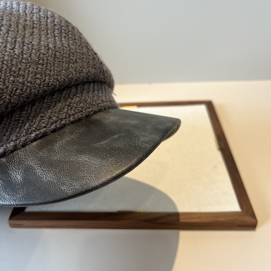 🆕

Gucci古奇新款鸭舌画家帽，头围57cm