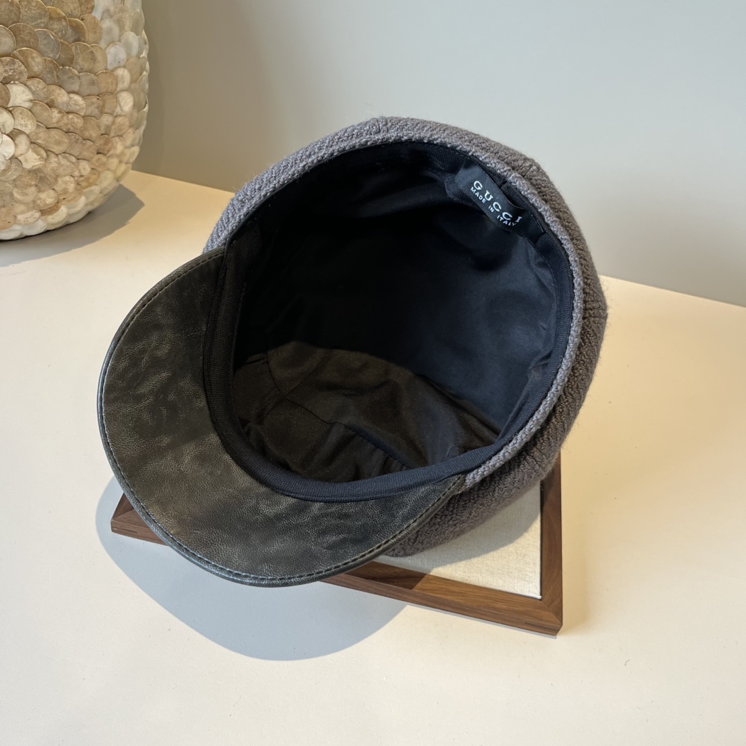 🆕

Gucci古奇新款鸭舌画家帽，头围57cm