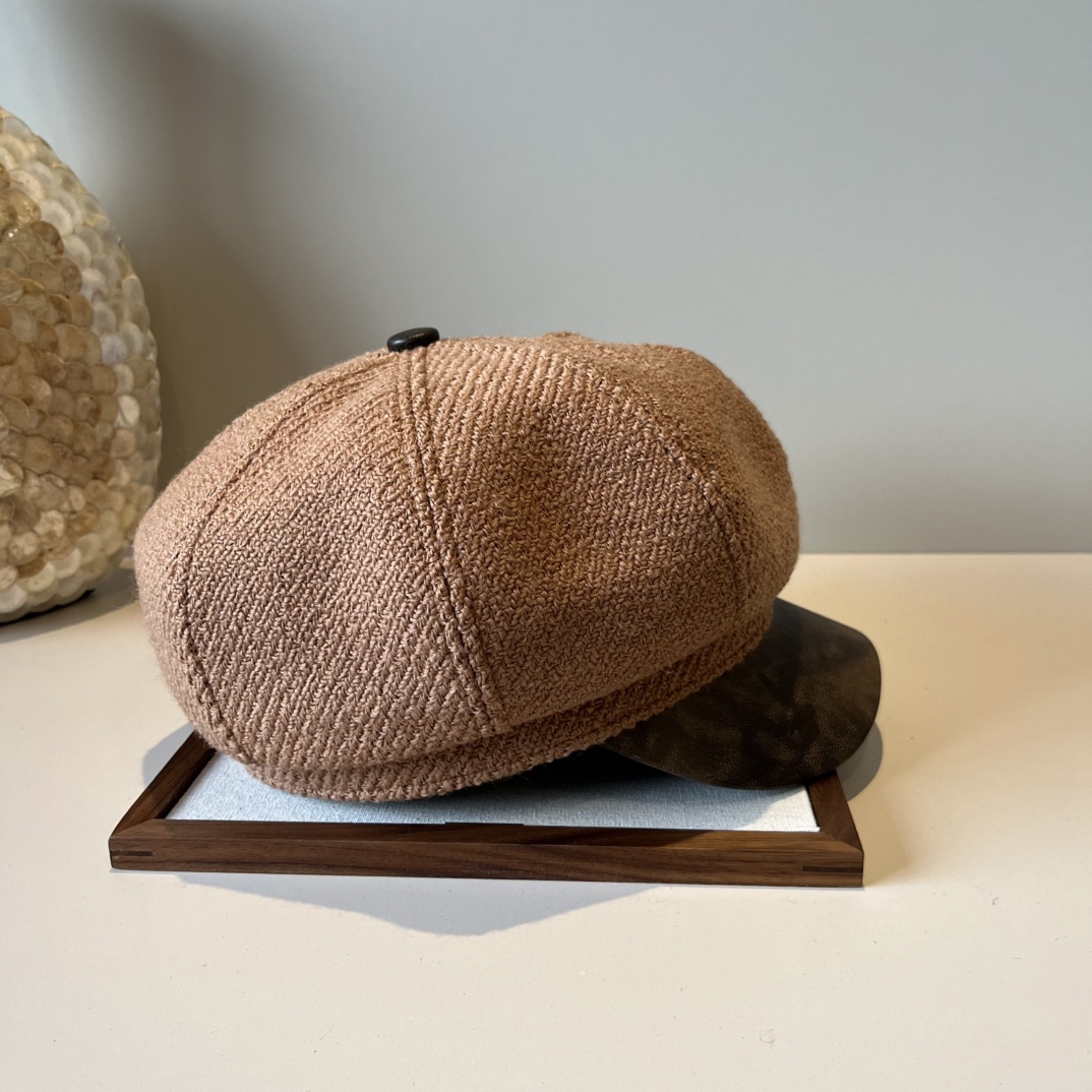 🆕

Gucci古奇新款鸭舌画家帽，头围57cm