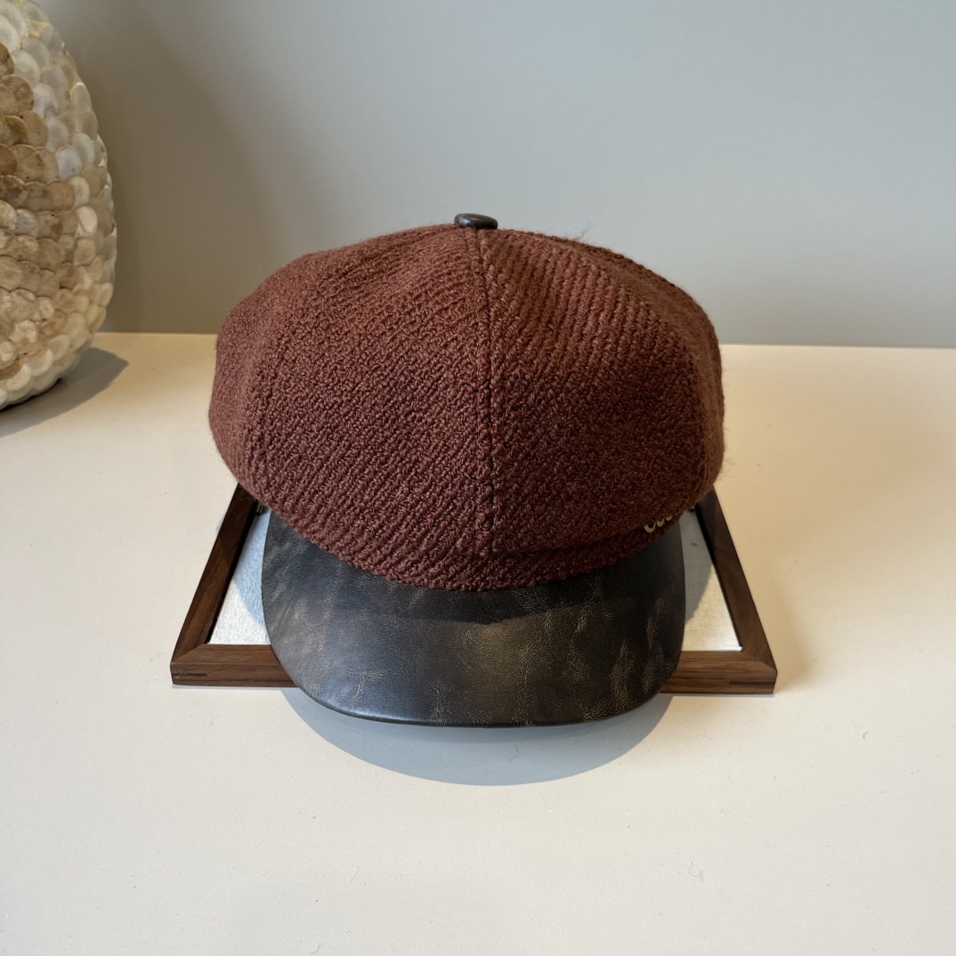 🆕

Gucci古奇新款鸭舌画家帽，头围57cm