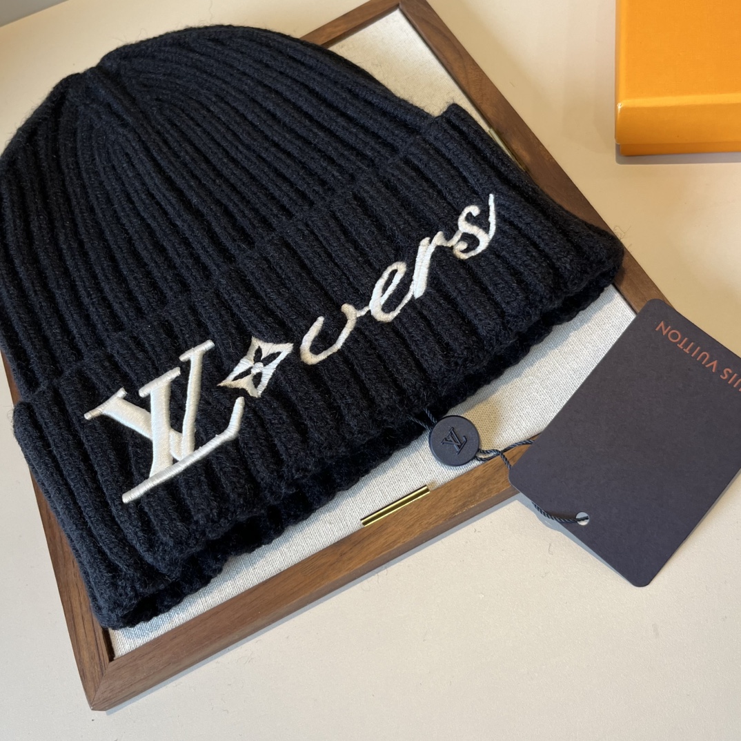 🆕

Lv路易斯新款毛线帽