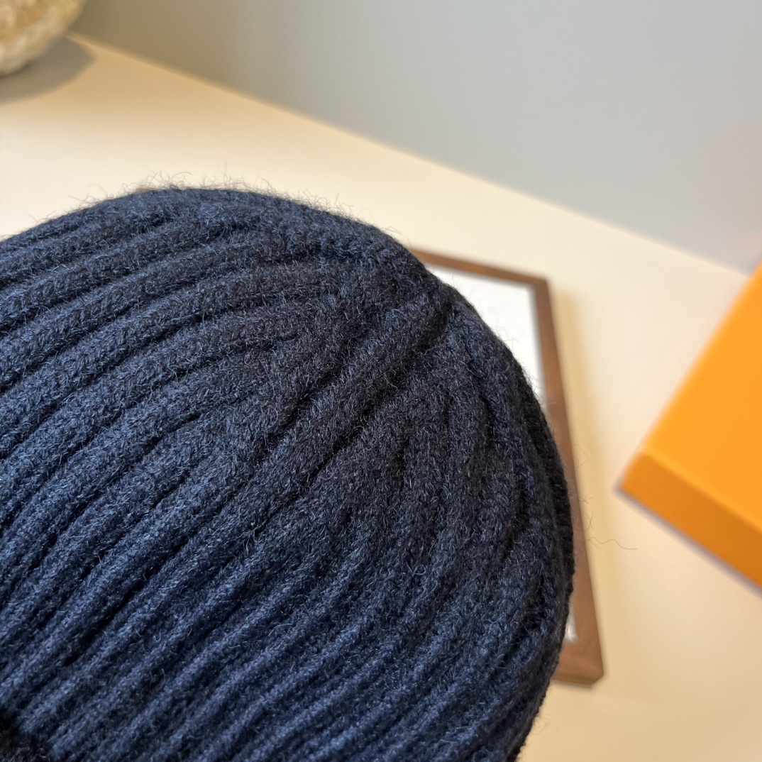 🆕

Lv路易斯新款毛线帽