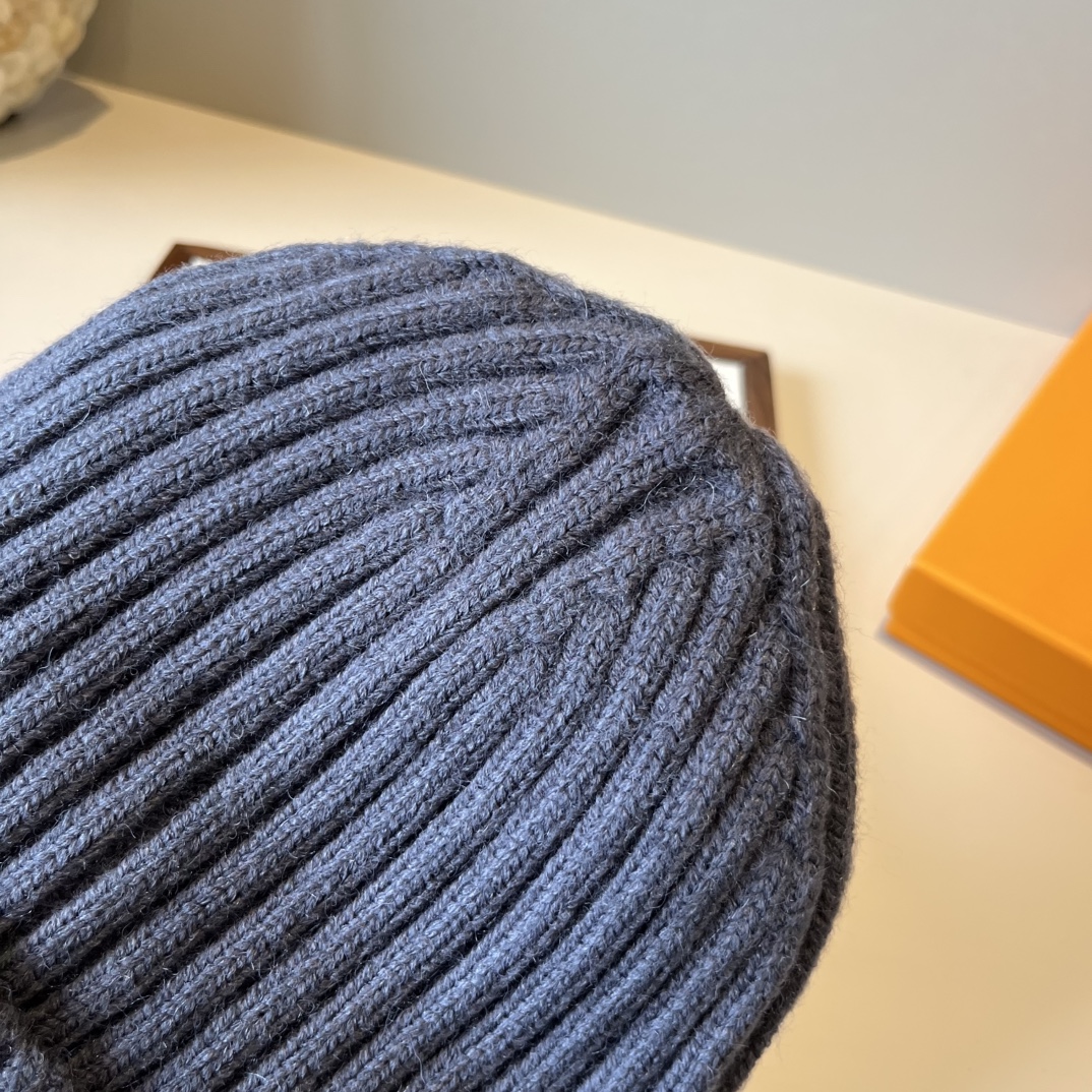 🆕

Lv路易斯新款毛线帽