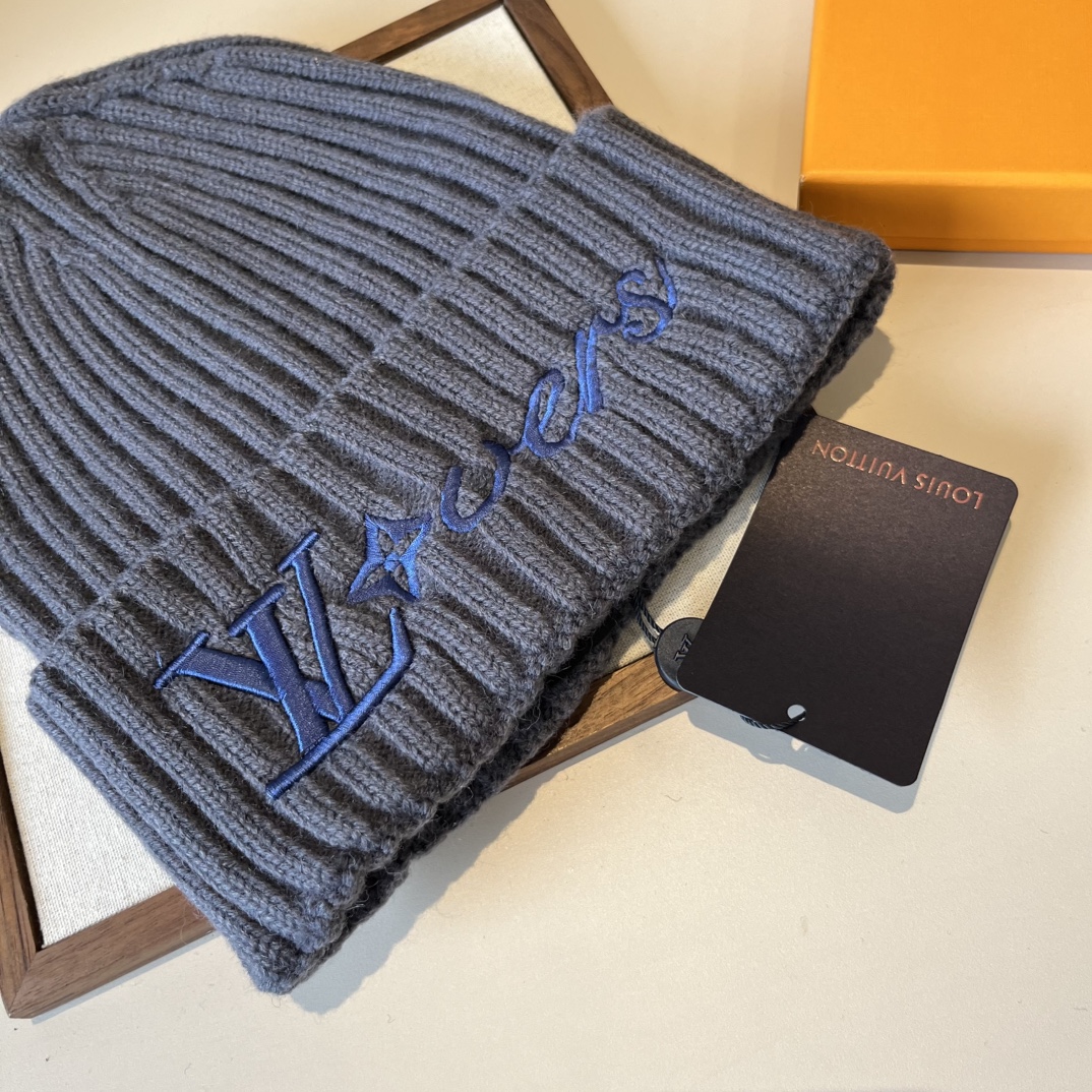 🆕

Lv路易斯新款毛线帽