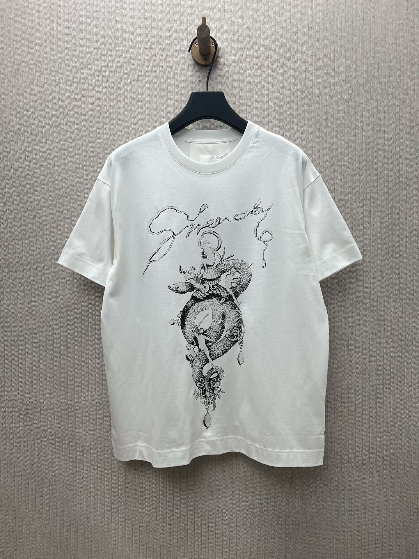 Givenchy 25ss新款蛇印花圆领短袖T恤 男款 白色 高版本 码数：S.M.L.XL.