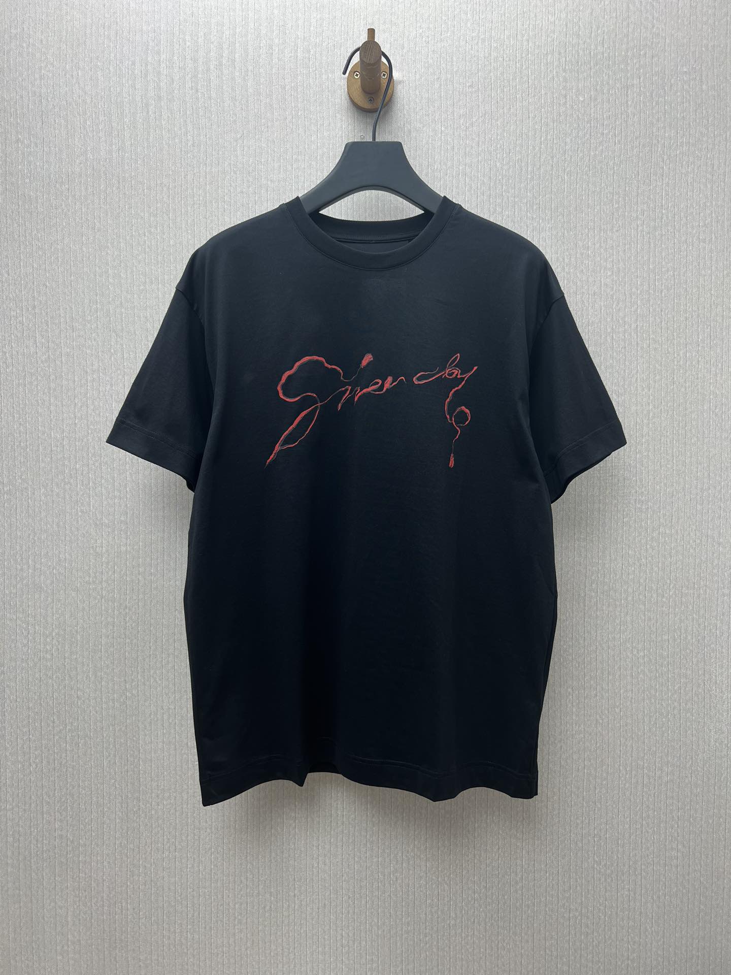 Givenchy 25ss新款圆领蛇纹短袖T恤 男款 黑色 高版本 码数：S.M.L.XL.