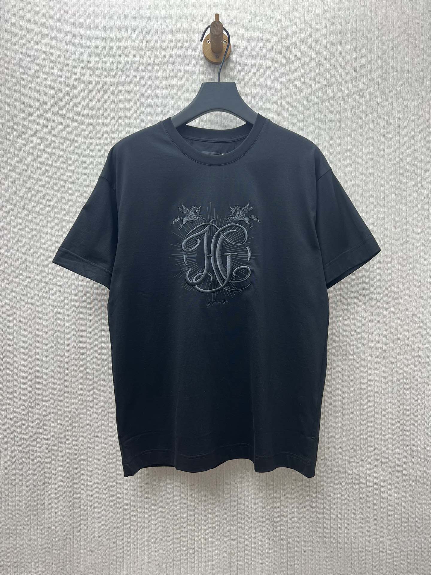 Givenchy 25ss nuevo HG Camiseta de manga corta con cuello redondo de algodón bordado en color sólido Número d…