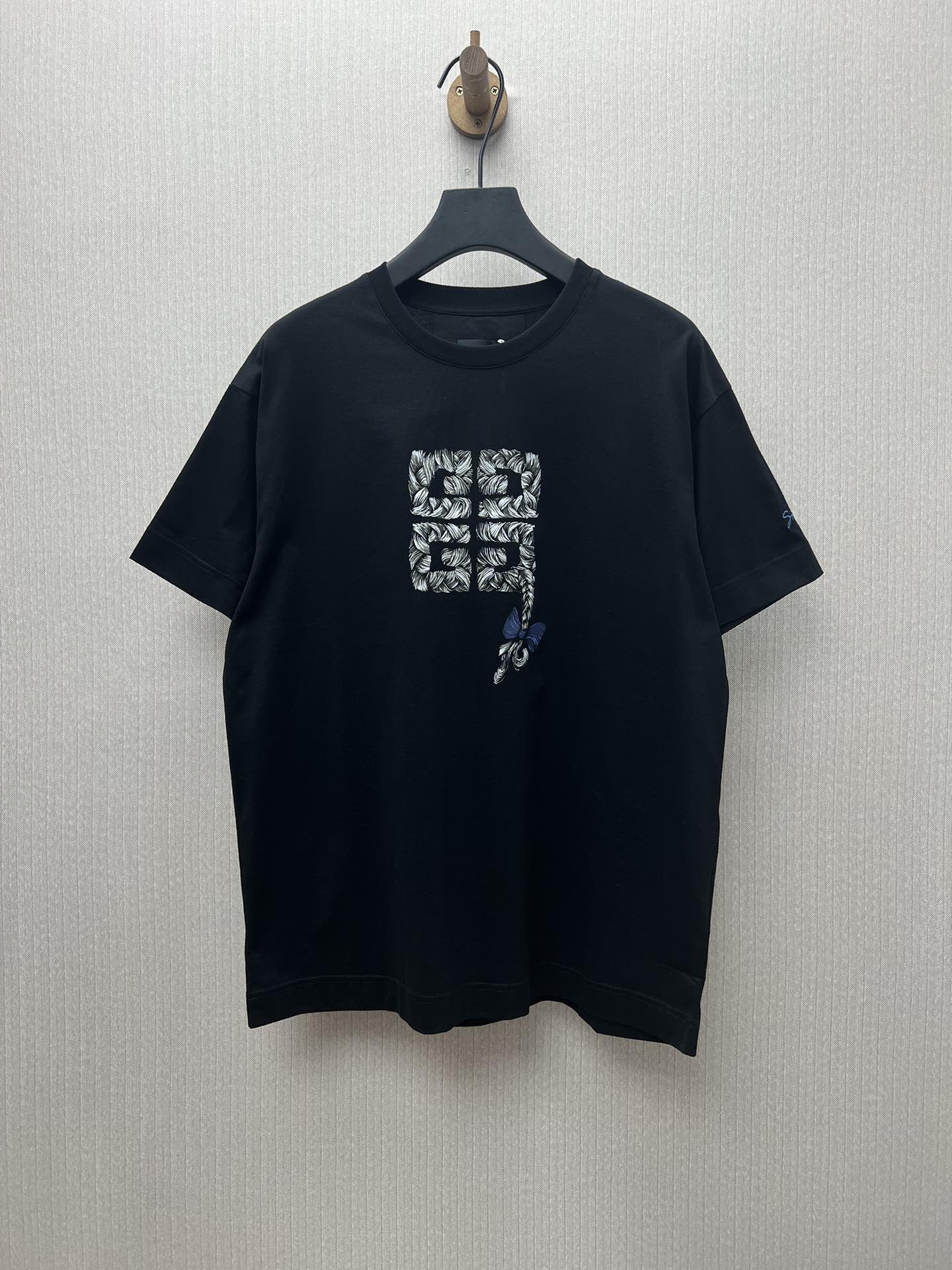 Camiseta de manga corta con cuello redondo estampado con nuevo logotipo de Givenchy 25ss Número de código de versión al…