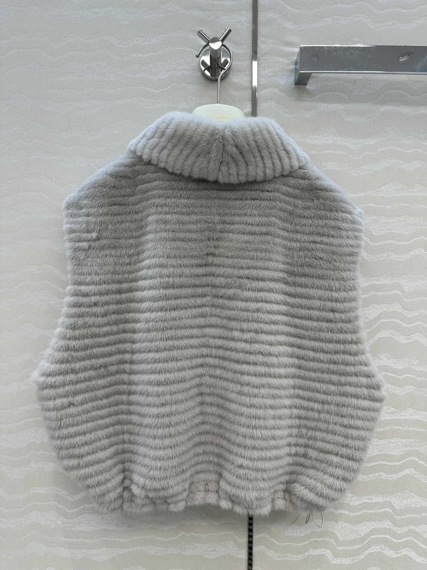 “Exclusive Danish Auction Ferret P6696: Dust-Proof Leather Bag for Fashionable Girls – Price Advantage & Timeless Elegance!” - 图片 9