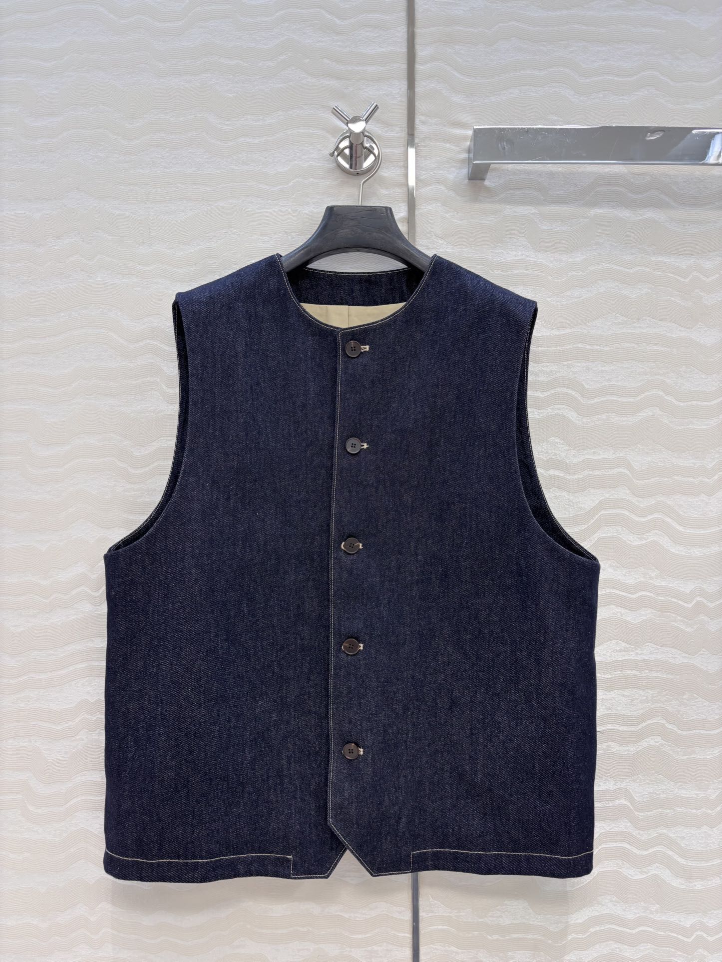 “Exclusive P648 Cowboy Vests: Stylish, High-Quality, Water-Washable Fabric, H-Style Design – Ideal for Women”