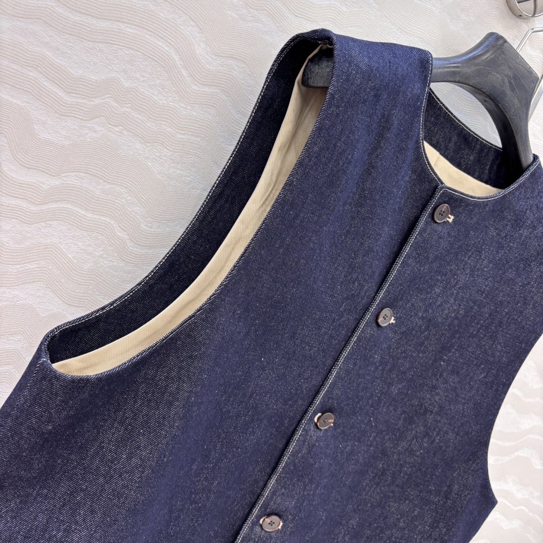 “Exclusive P648 Cowboy Vests: Stylish, High-Quality, Water-Washable Fabric, H-Style Design – Ideal for Women” - 图片 3