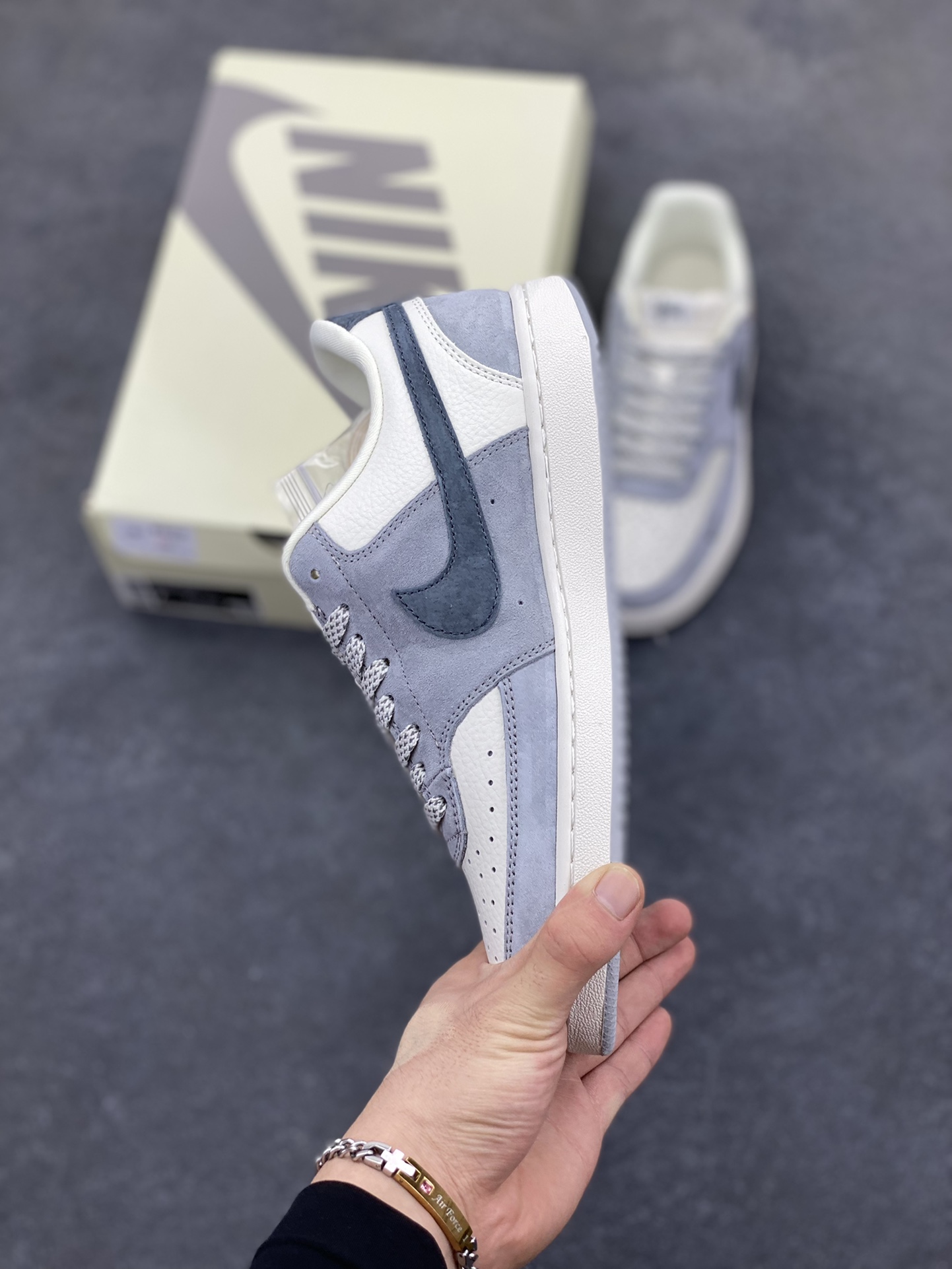 图片[3]-福利特价 海外爆款 ZP订单 NIKE EBERNON Low prm 小空军低帮百搭透气休闲运动板鞋 独家头层版本 原数据独家私模大底 纯正版型 清洁度完美 货号：FD5188-117 尺码：36 36.5 37.5 38 38.5 39 40 40.5 41 42 42.5 43 44 44.5 45-选品中心