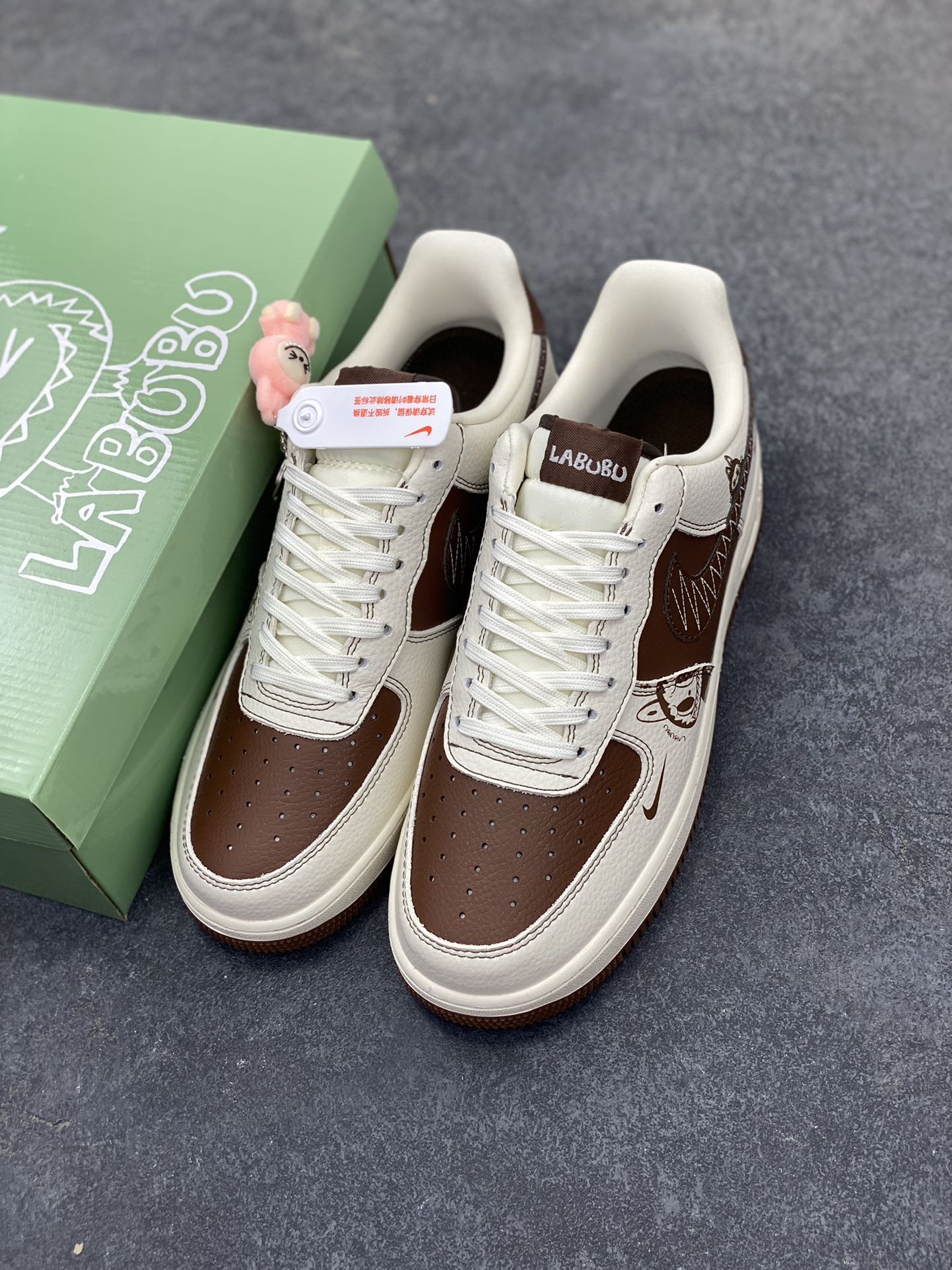 图片[8]-NIke Air Force 1 \’07 Low “米棕拉布布”空军一号 低帮 运动鞋 休闲鞋 折边针车 工艺难度大 原楦头原纸板 原装鞋盒 定制五金配件 内置全掌气垫 原厂鞋底 货号：XL1979-105 尺码：36 36.5 37.5 38 38.5 39 40 40.5 41 42 42.5 43 44 44.5 45-选品中心