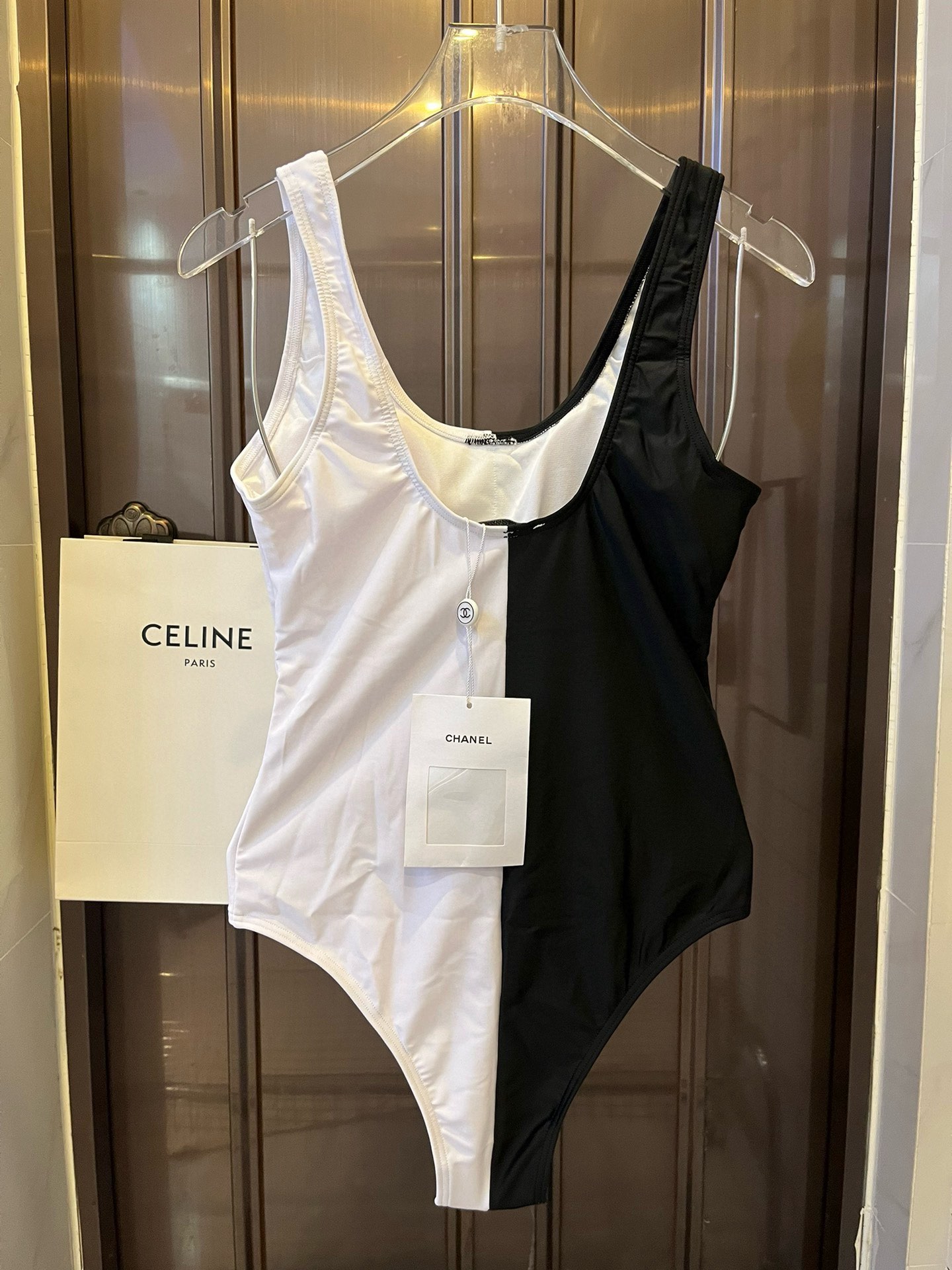 🆕

Chanel新款中古比基尼 连体泳衣，S M L XL