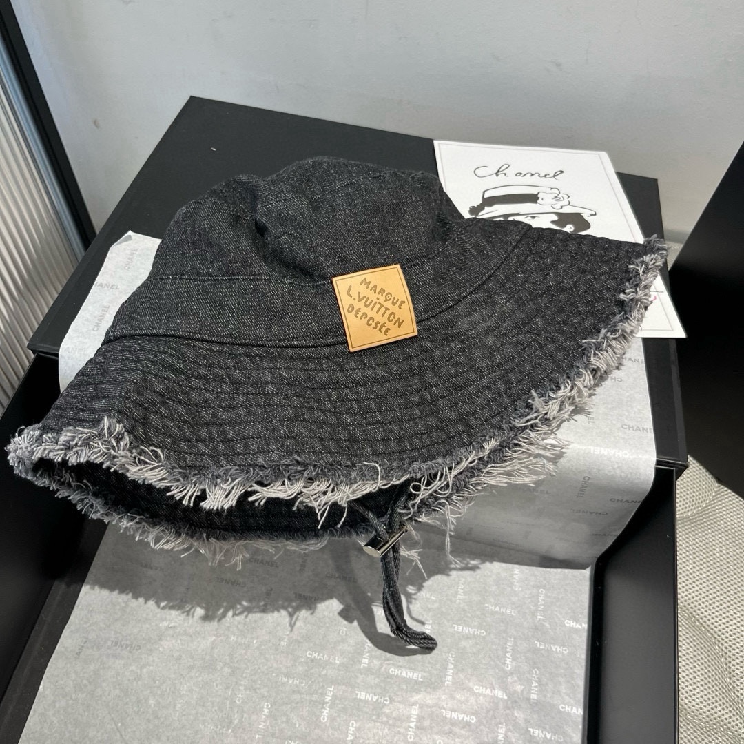 🆕

LOEWE罗意威牛仔渔夫帽，头围57cm