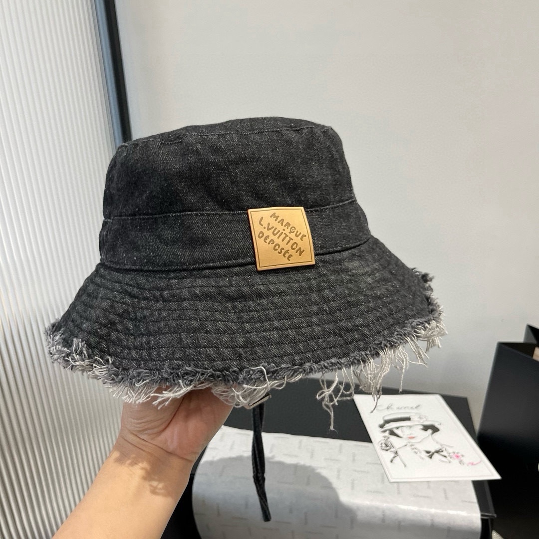 🆕

LOEWE罗意威牛仔渔夫帽，头围57cm