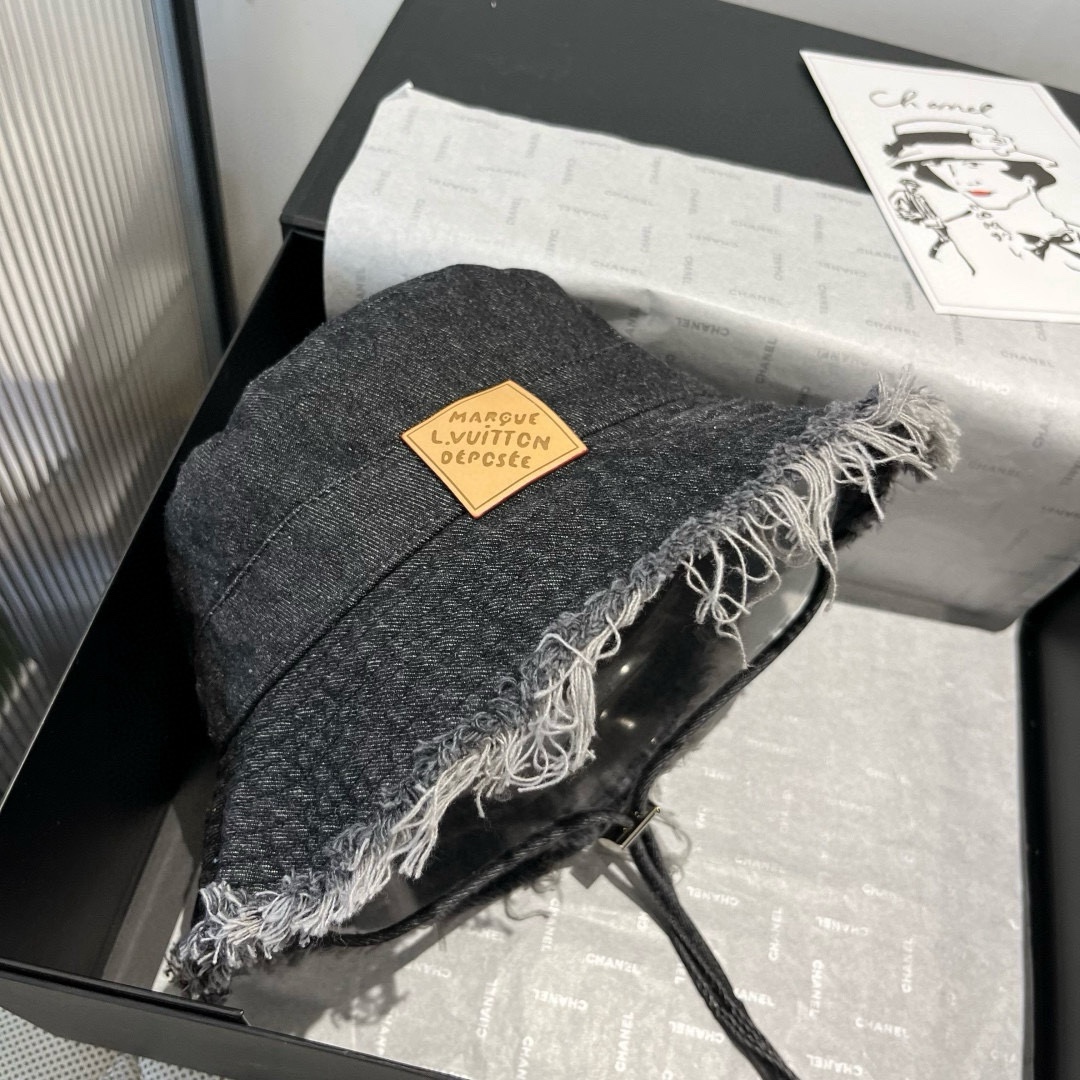 🆕

LOEWE罗意威牛仔渔夫帽，头围57cm