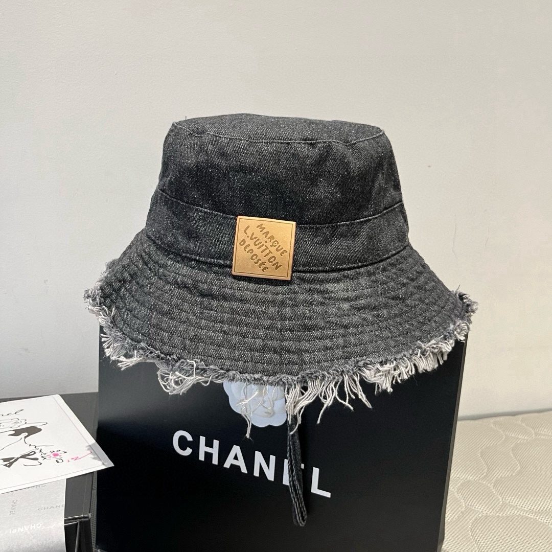 🆕

LOEWE罗意威牛仔渔夫帽，头围57cm