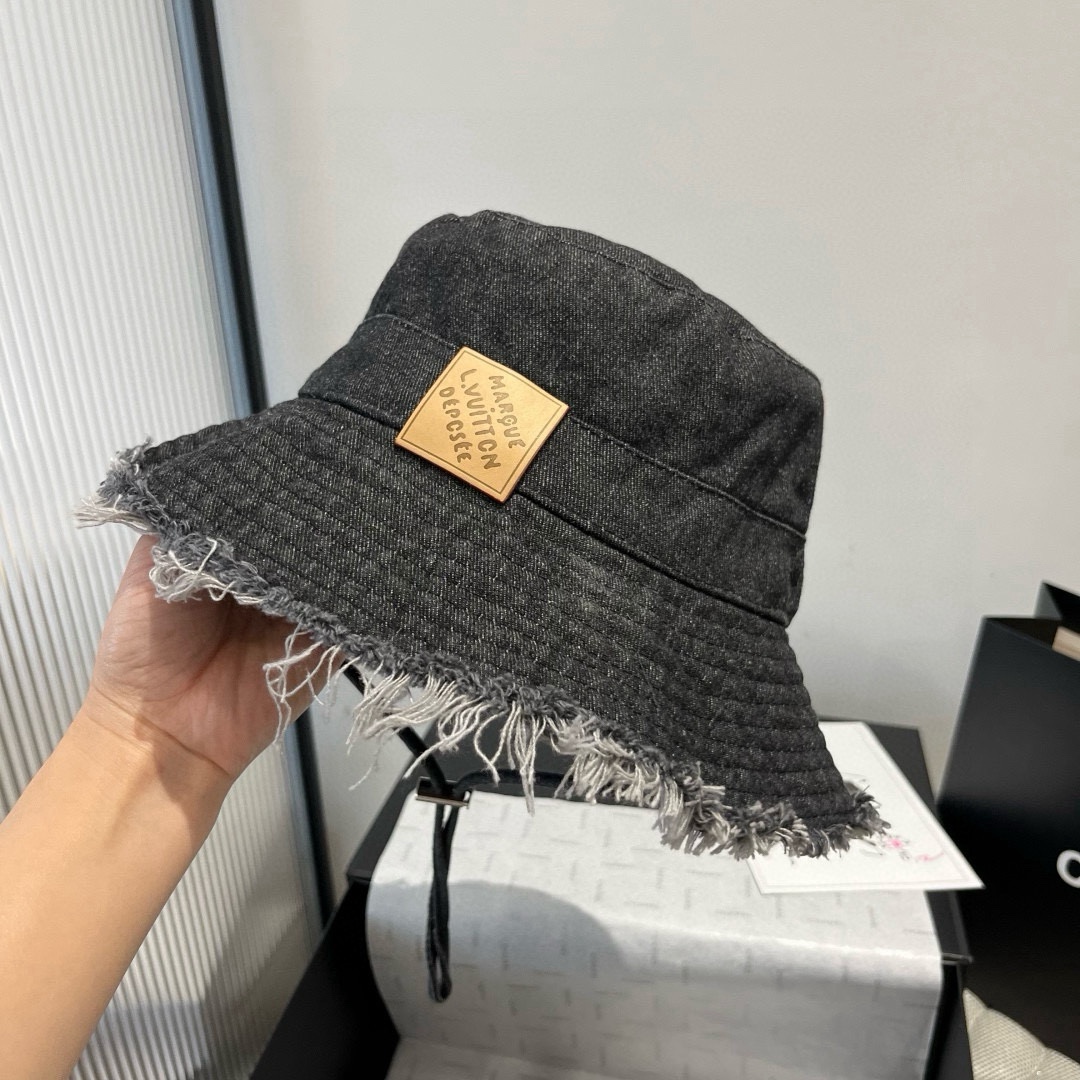 🆕

LOEWE罗意威牛仔渔夫帽，头围57cm