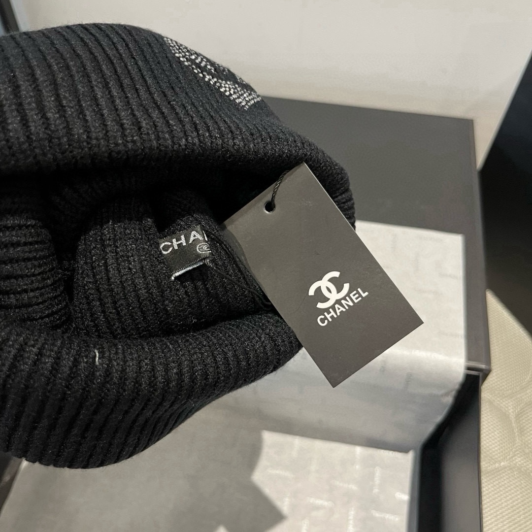 🆕

Chanel香奈儿针织毛线帽