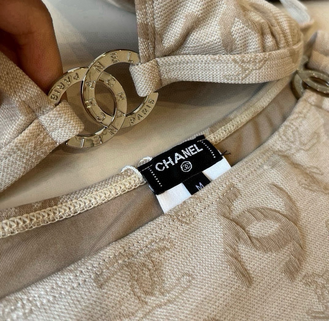 🆕

Chanel香奈儿比基尼泳衣 最新面料S M L XL