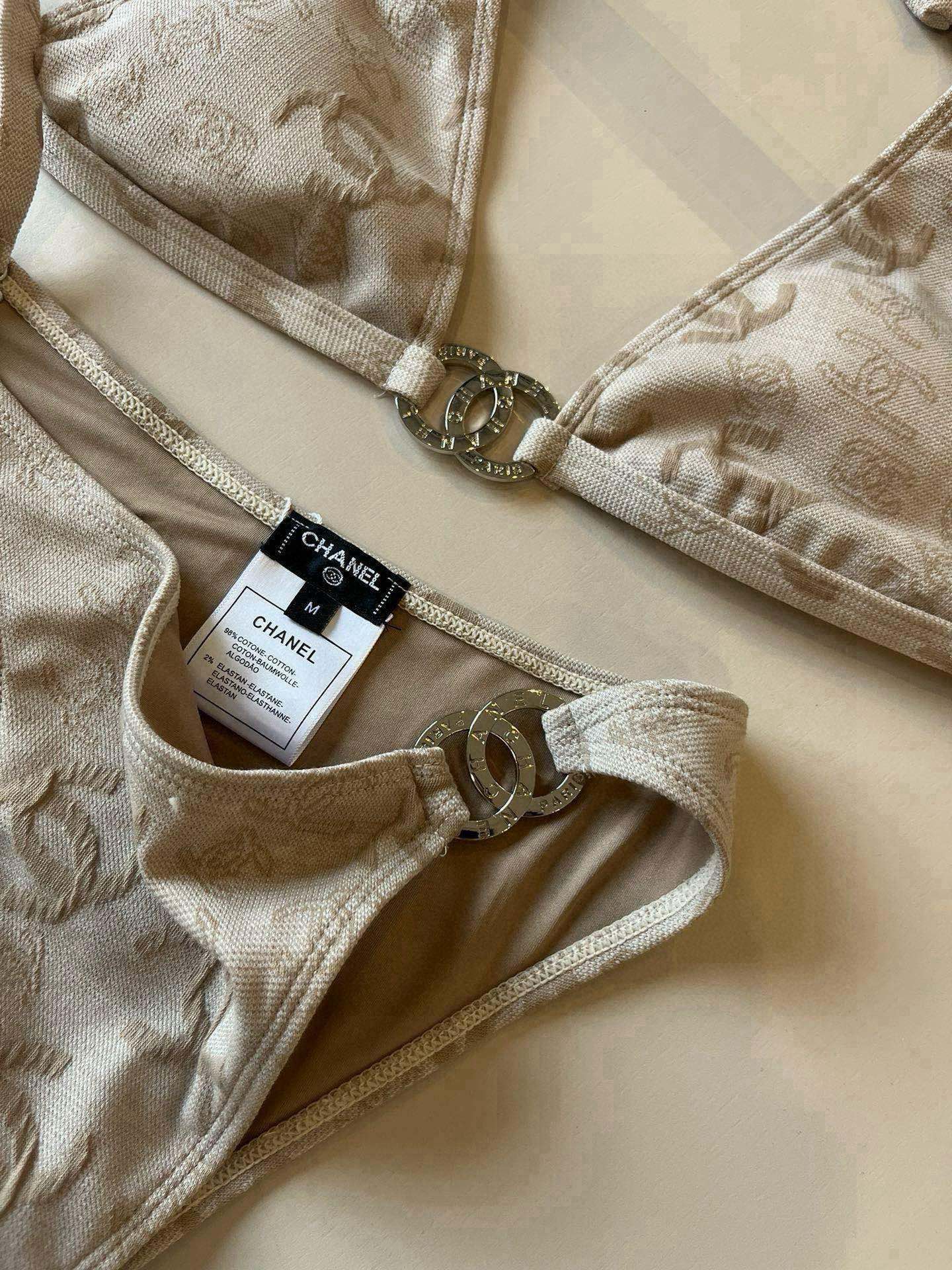 🆕

Chanel香奈儿比基尼泳衣 最新面料S M L XL