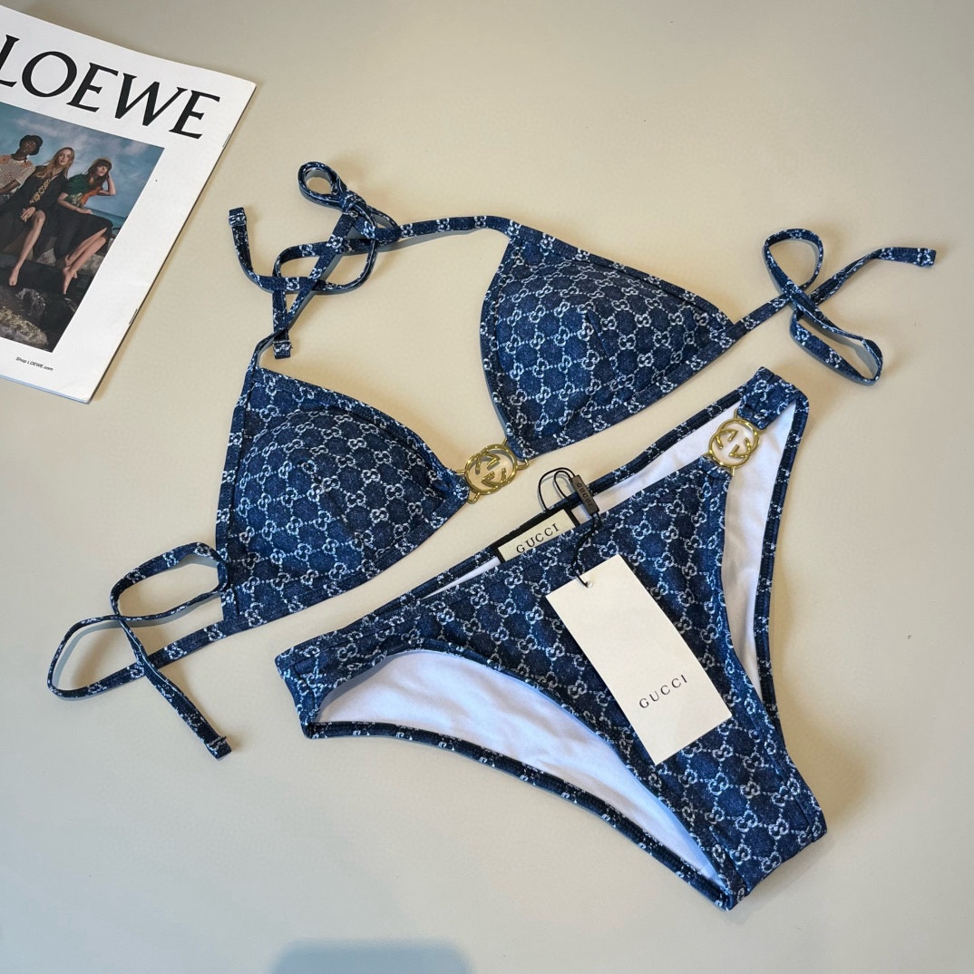 。
Gucci古奇比基尼👙 吊带背心+三角裤 上身超级棒！同步各大专柜发售，自然而然呈现时尚感！十分减龄
