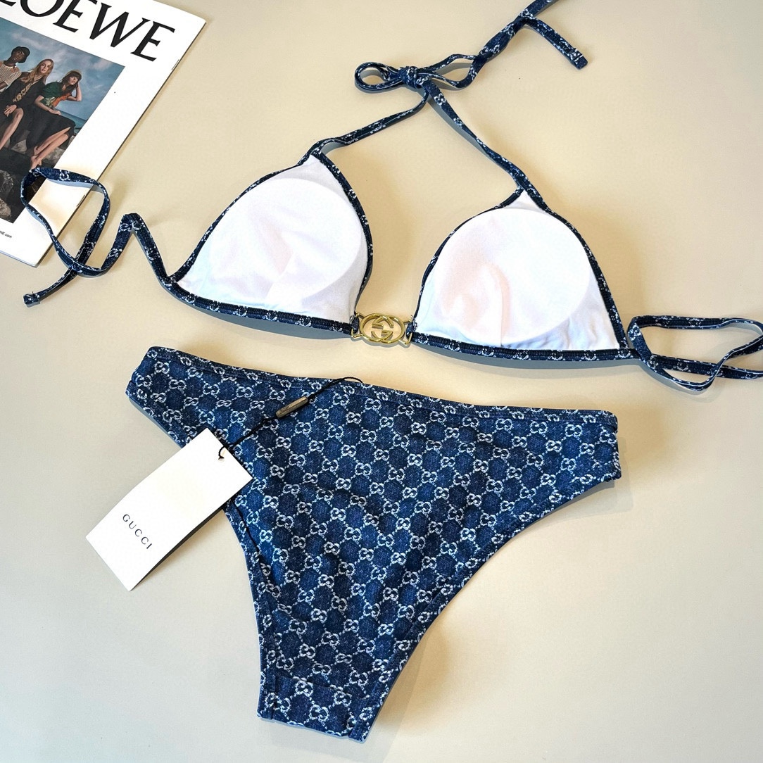 。
Gucci古奇比基尼👙 吊带背心+三角裤 上身超级棒！同步各大专柜发售，自然而然呈现时尚感！十分减龄