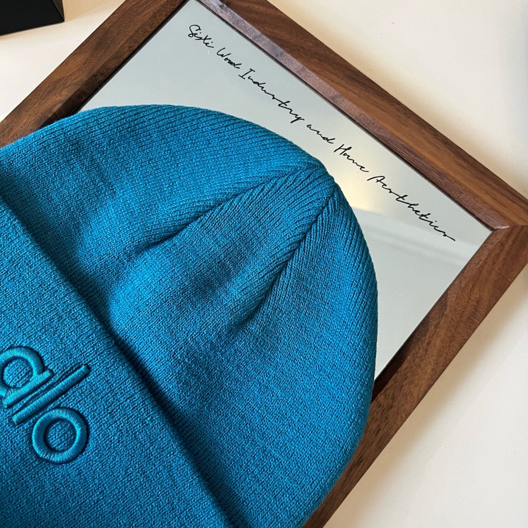 🆕

alo针织毛线帽