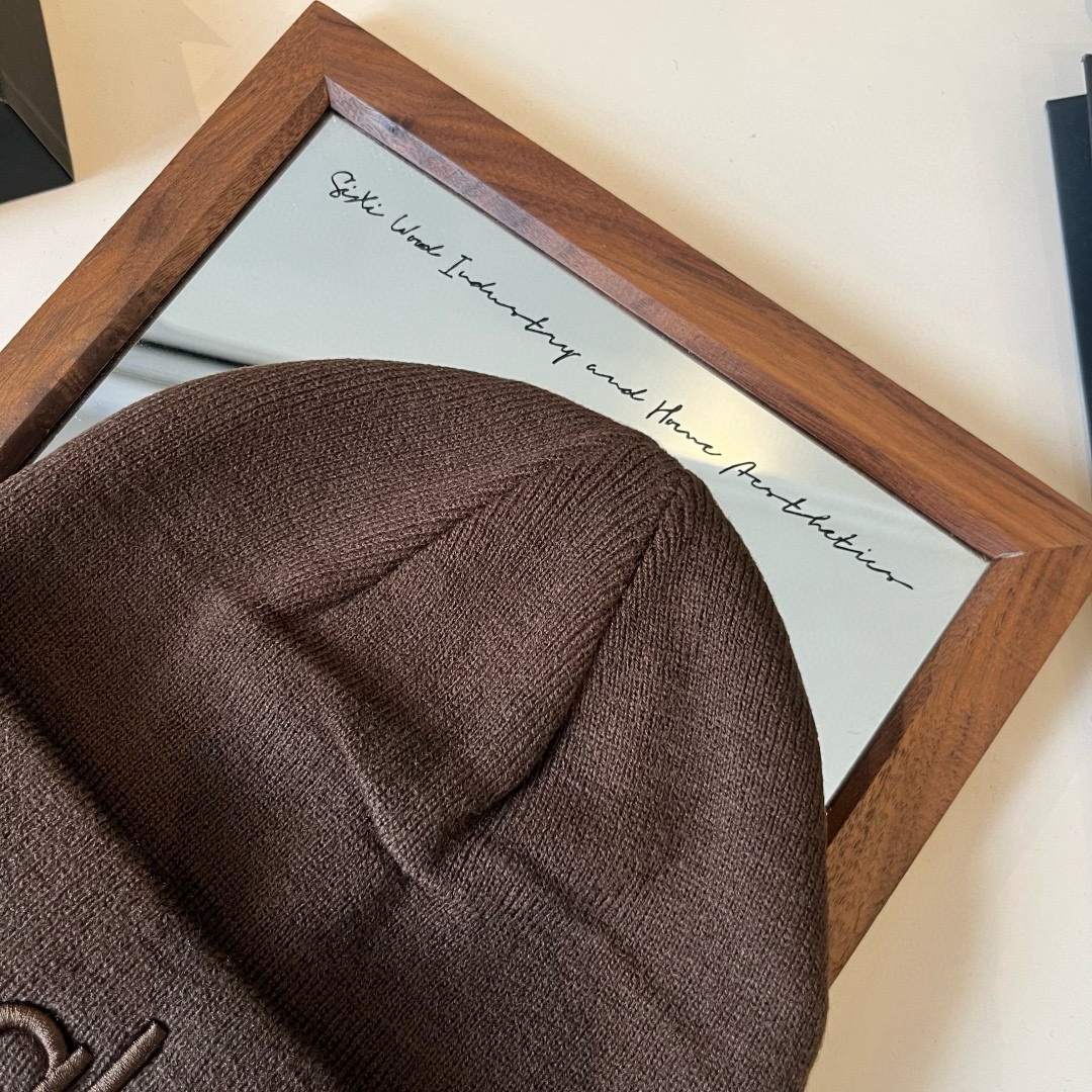 🆕

alo针织毛线帽