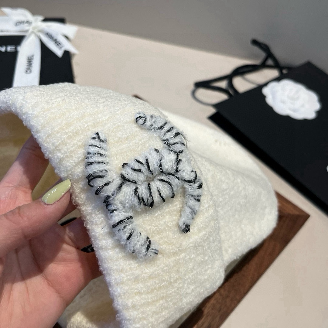 🆕

Chanel香奈儿针织毛线帽