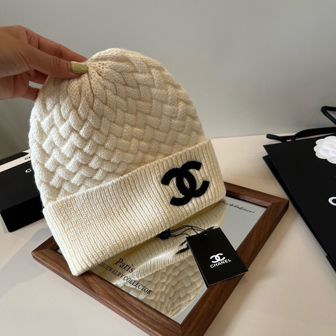🆕

Chanel香奈儿针织毛线帽