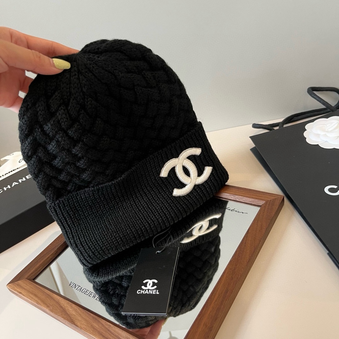 🆕

Chanel香奈儿针织毛线帽