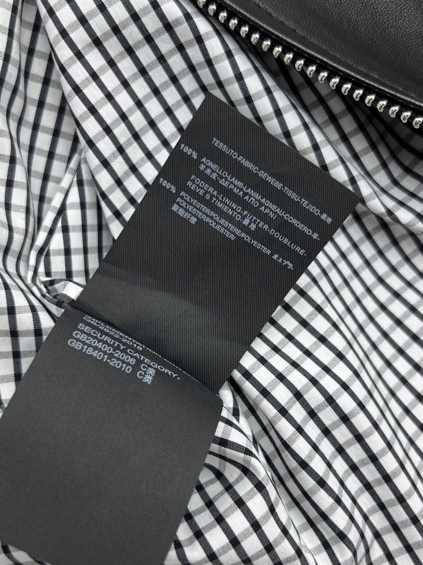 Title: “Bottega Veneta Intrecciato Knitting Coats: Dustproof Sheep Hide Bags with Classic Contour Process” - 图片 9