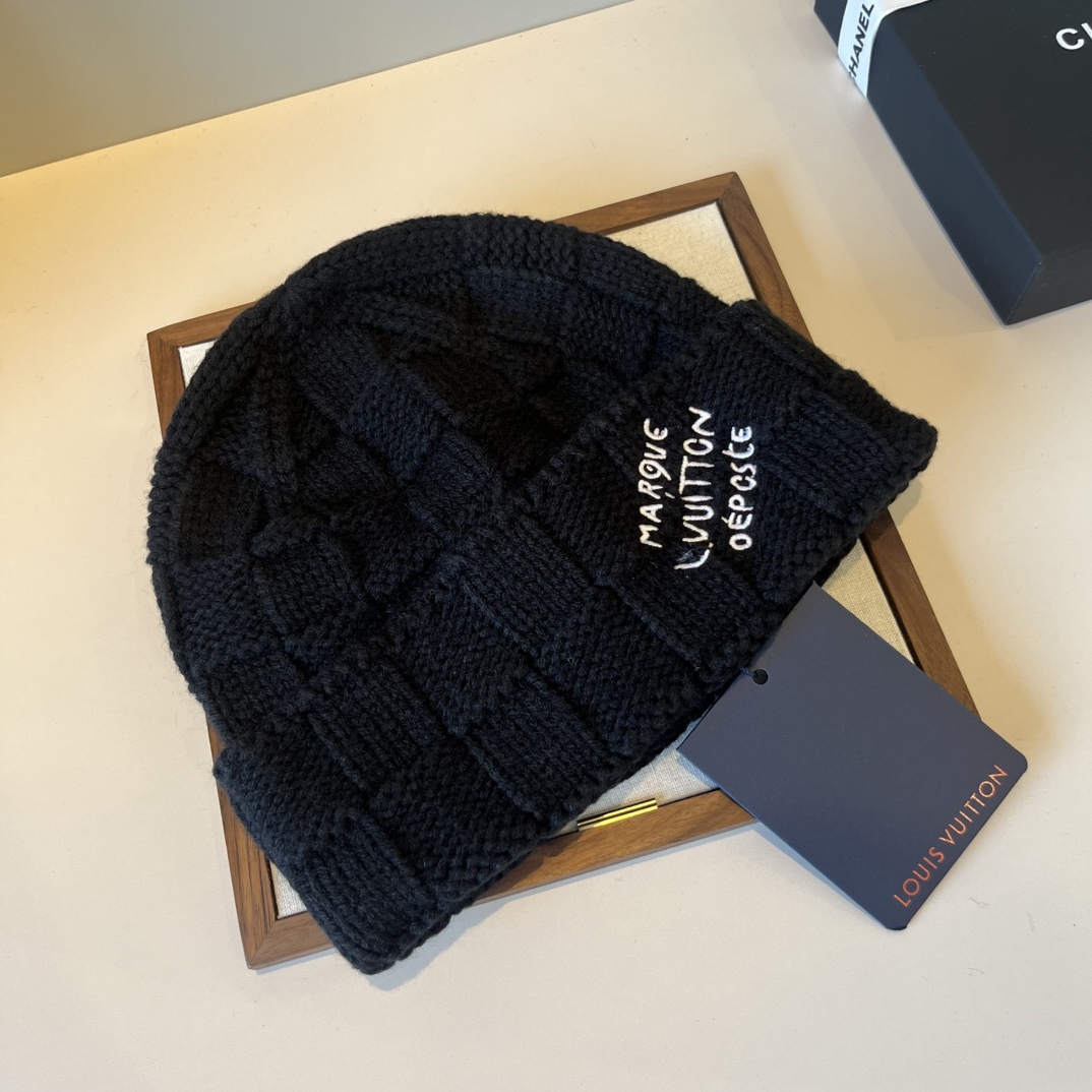 🆕

Lv路易斯新款针织毛线帽