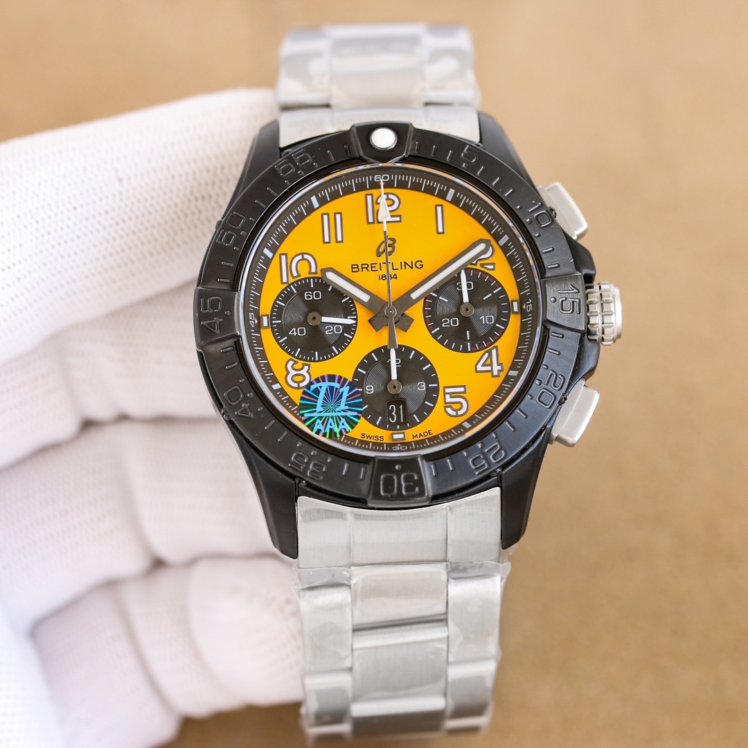 Avenger B01 Chronograph 44: 100-Year-Old Revenge Fighter Pilot Watch - 图片 3