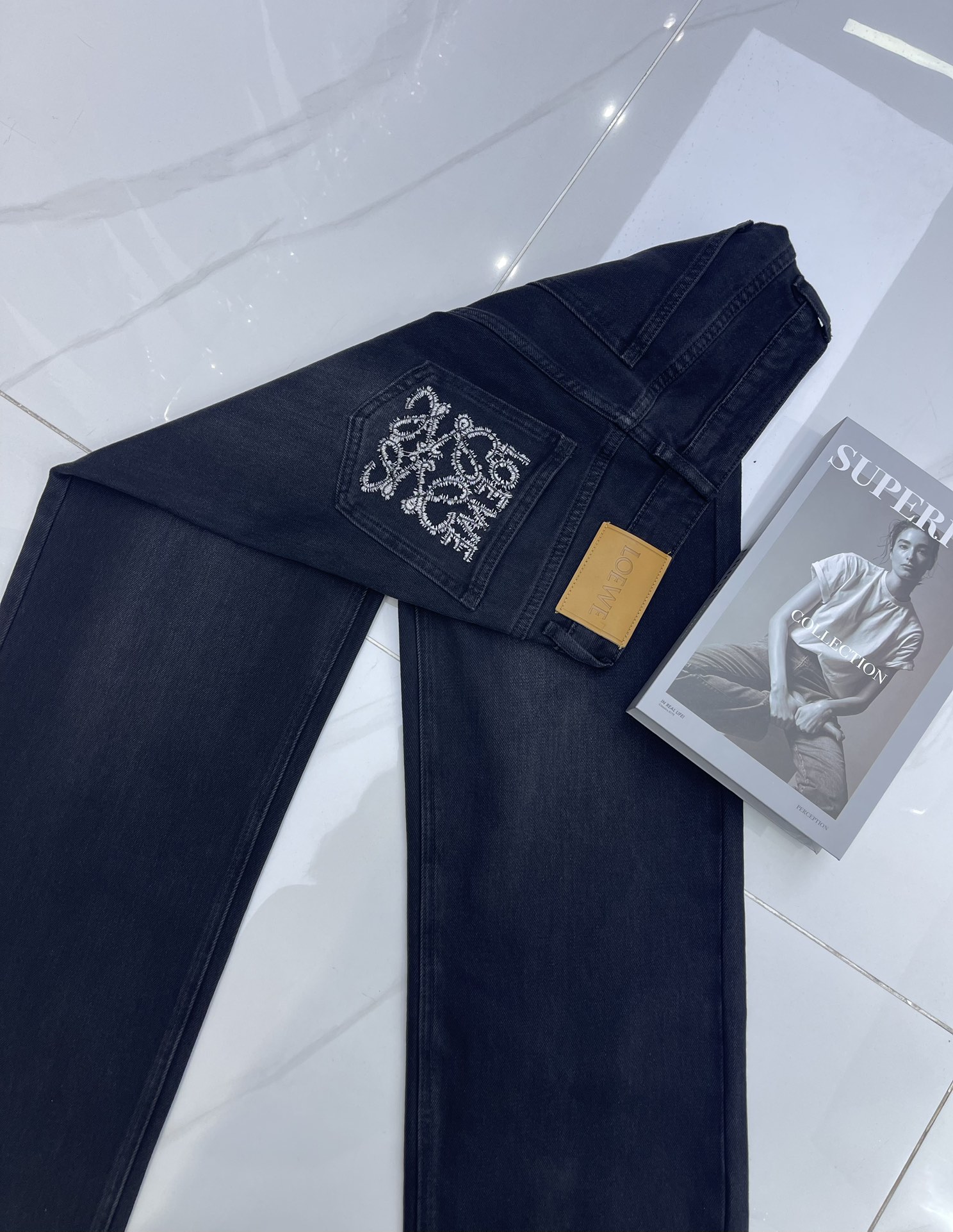 “High-End Women’s Outfits: Autumn/Winter Collection with Custom Embroidery and Comfortable Pants” - 图片 9
