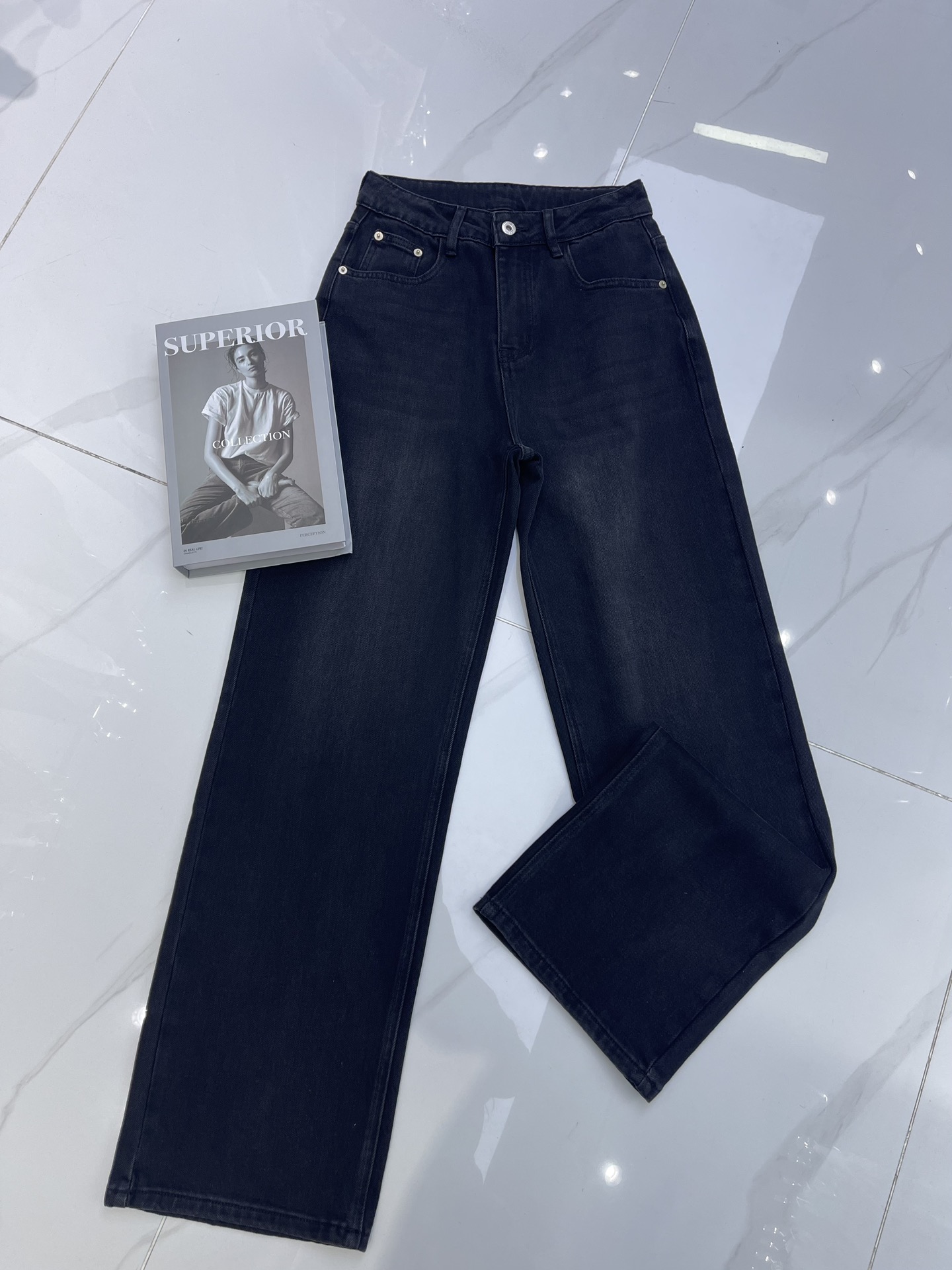 “High-End Women’s Outfits: Autumn/Winter Collection with Custom Embroidery and Comfortable Pants” - 图片 5