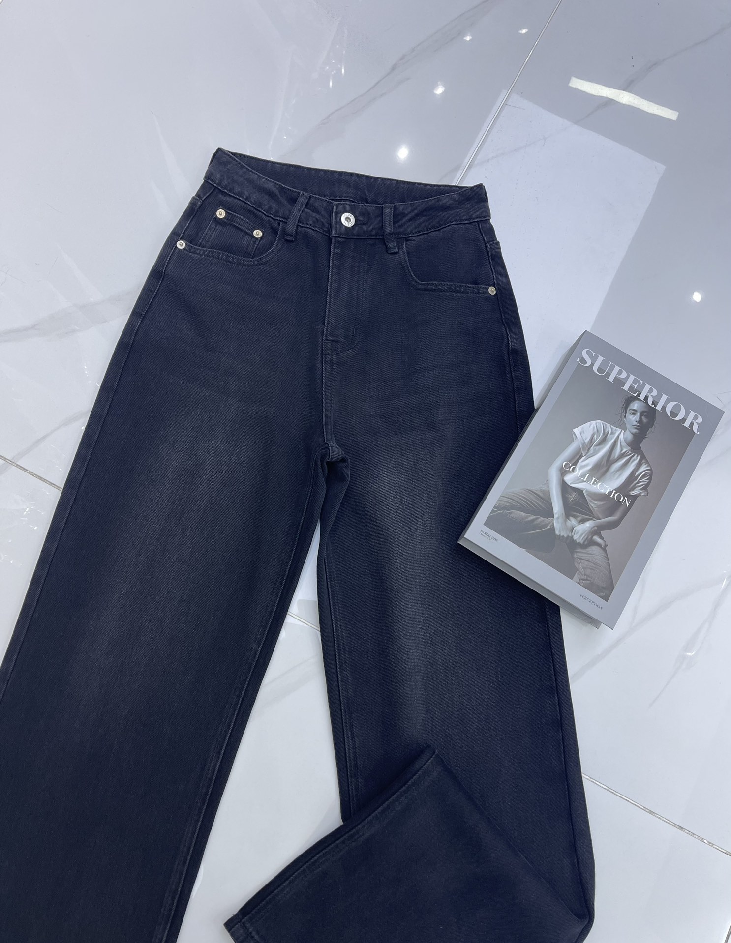 “High-End Women’s Outfits: Autumn/Winter Collection with Custom Embroidery and Comfortable Pants” - 图片 8