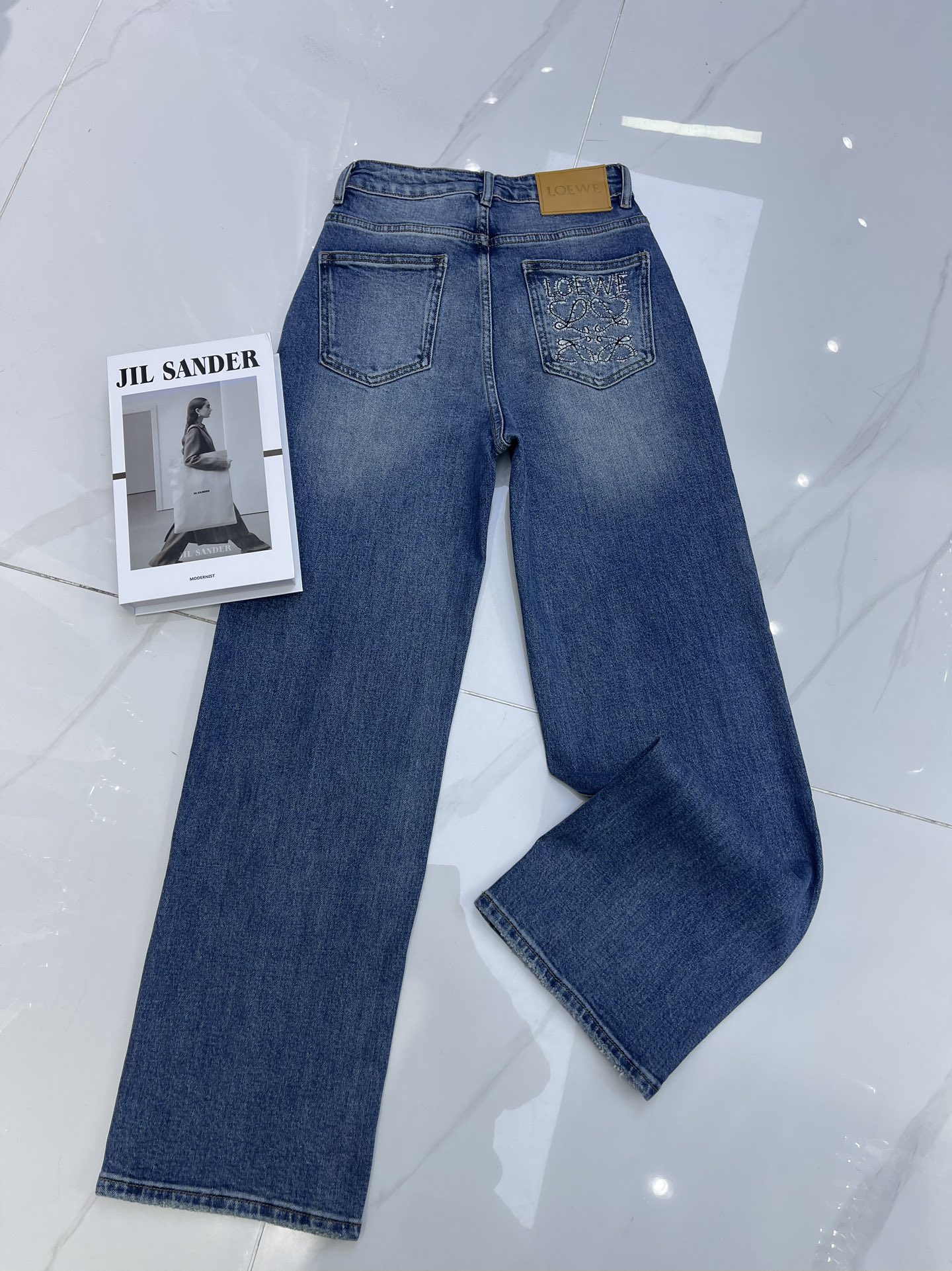 “High-End Women’s Outfits for Autumn/Winter with Custom Embroidery – Black/Blue SMLxL – Delivery Details” - 图片 5