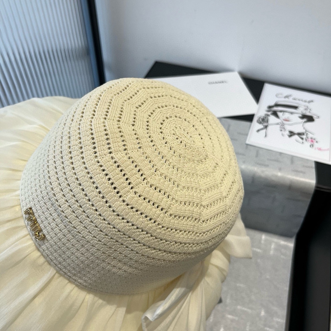 🆕

miumiu缪缪新款灯笼帽，遮阳草帽，防紫外线帽檐，头围57cm