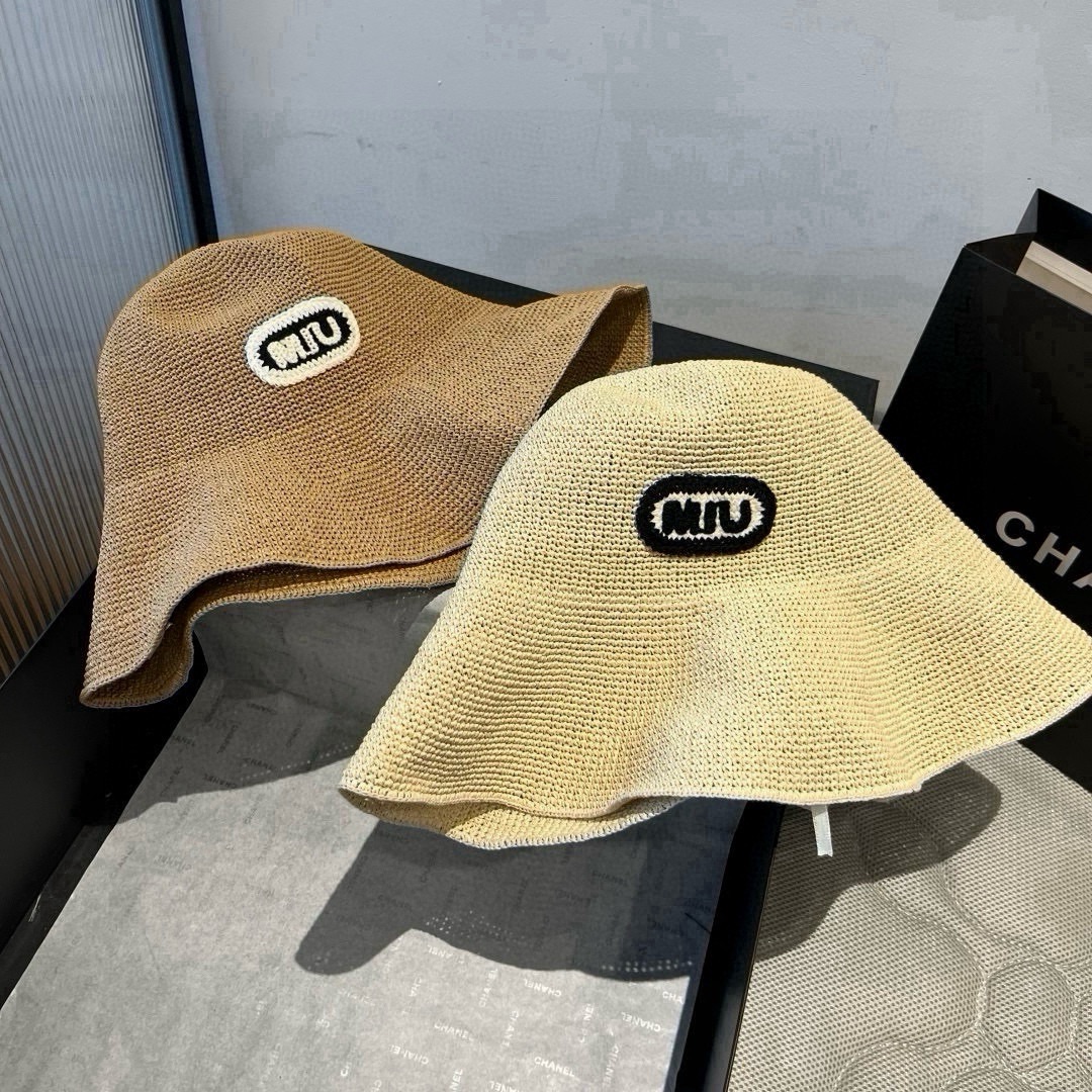 🆕

缪缪2025夏款折叠草帽，纯收工钩织，头围57cm，可折叠