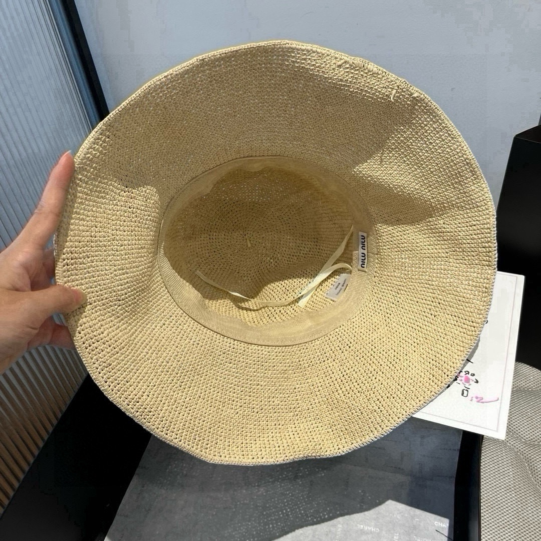 🆕

缪缪2025夏款折叠草帽，纯收工钩织，头围57cm，可折叠
