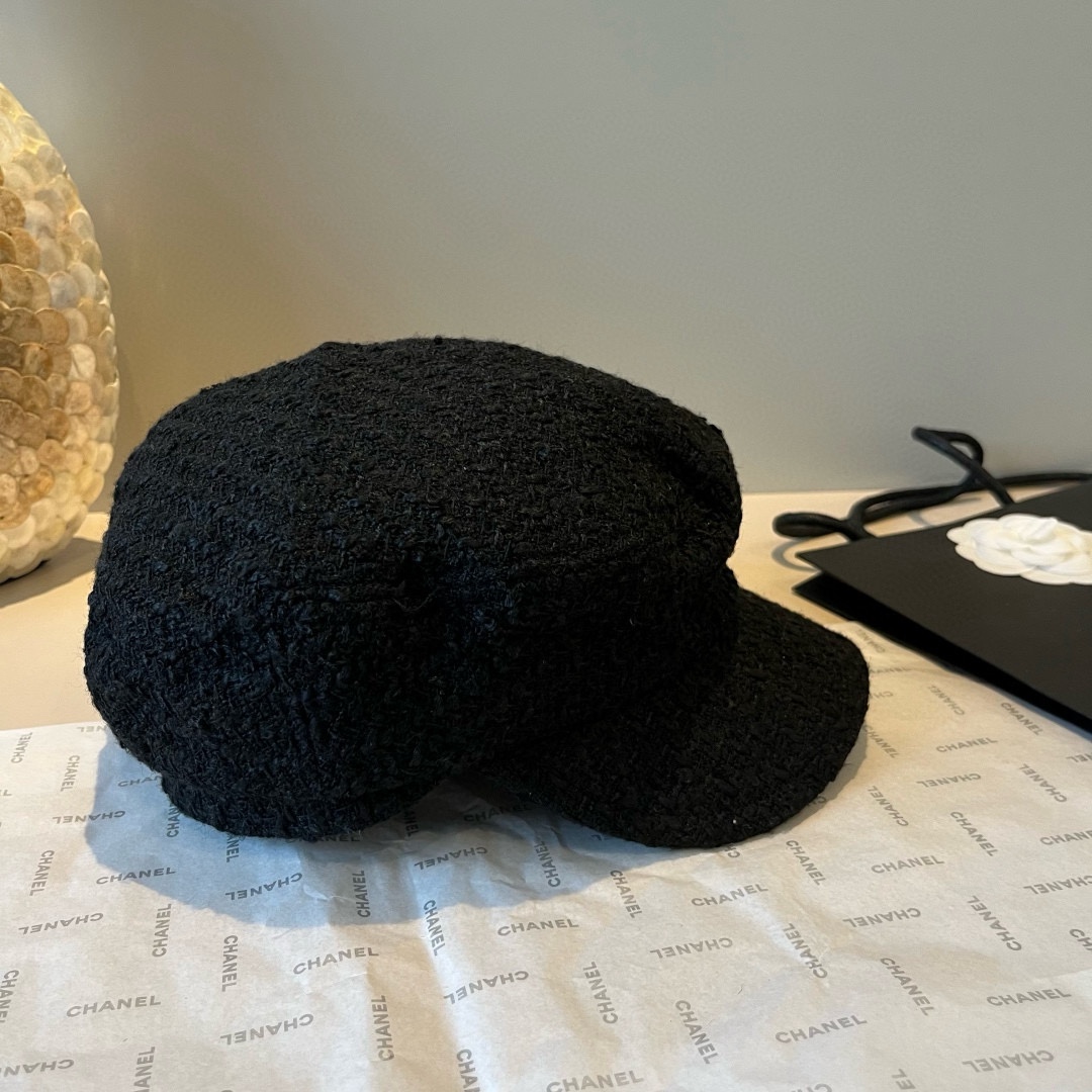 🆕

香奈儿新款鸭舌画家帽，头围57cm