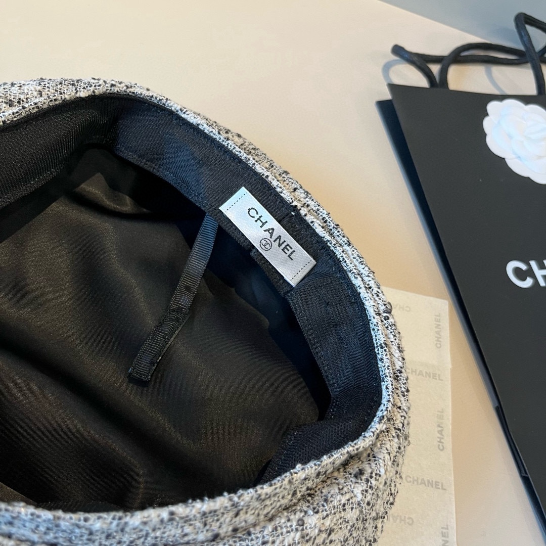 🆕

香奈儿新款鸭贝雷帽，头围57cm