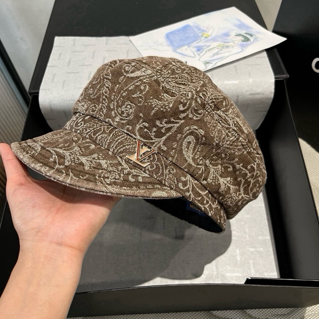 🆕

Lv新款鸭舌军帽，高级定制，头围57cm