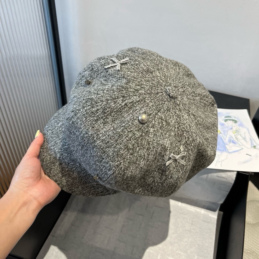 🆕

香奈儿新款鸭舌军帽，高级定制，头围57cm