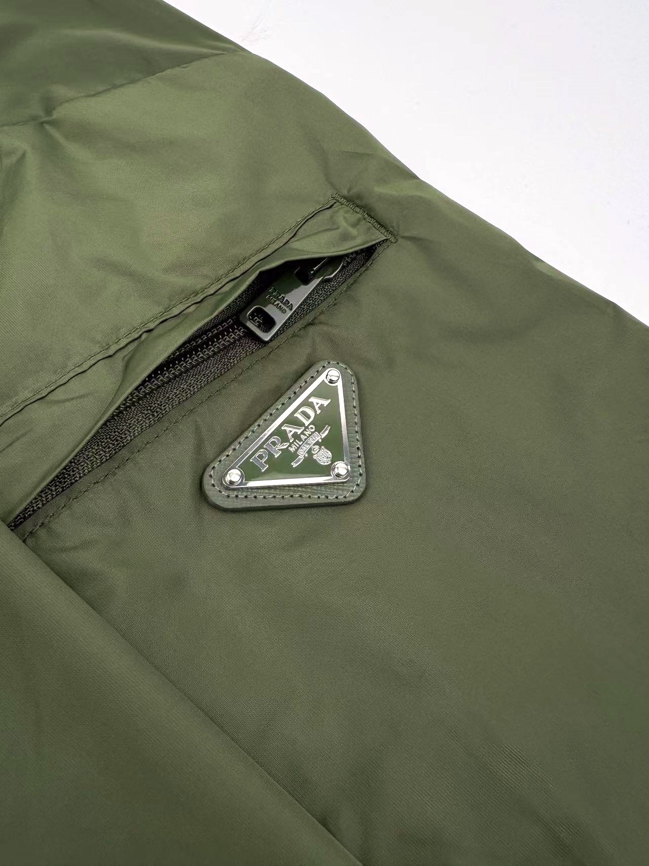 Pradaa Olive Green Nylon Windbreaker Jacket with Hood - Lightweight & Packable 6 i1755530715 2859 5