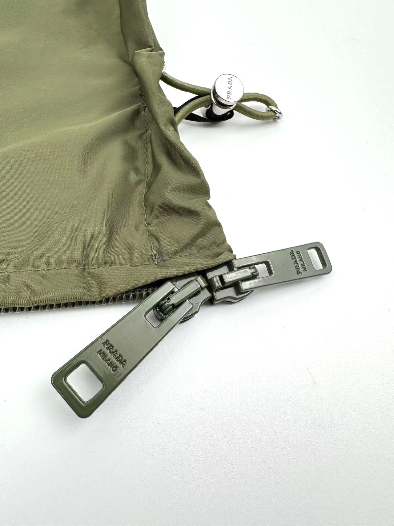 Pradaa Olive Green Nylon Windbreaker Jacket with Hood - Lightweight & Packable 8 i1755530715 3124 6